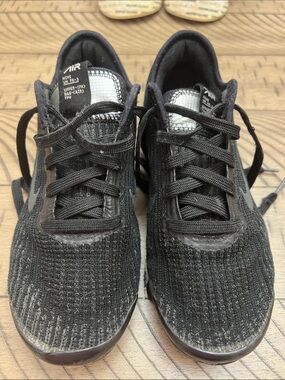 Nike Boys Black Knit Running Sneakers